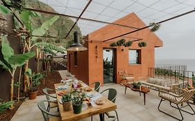 Mango House